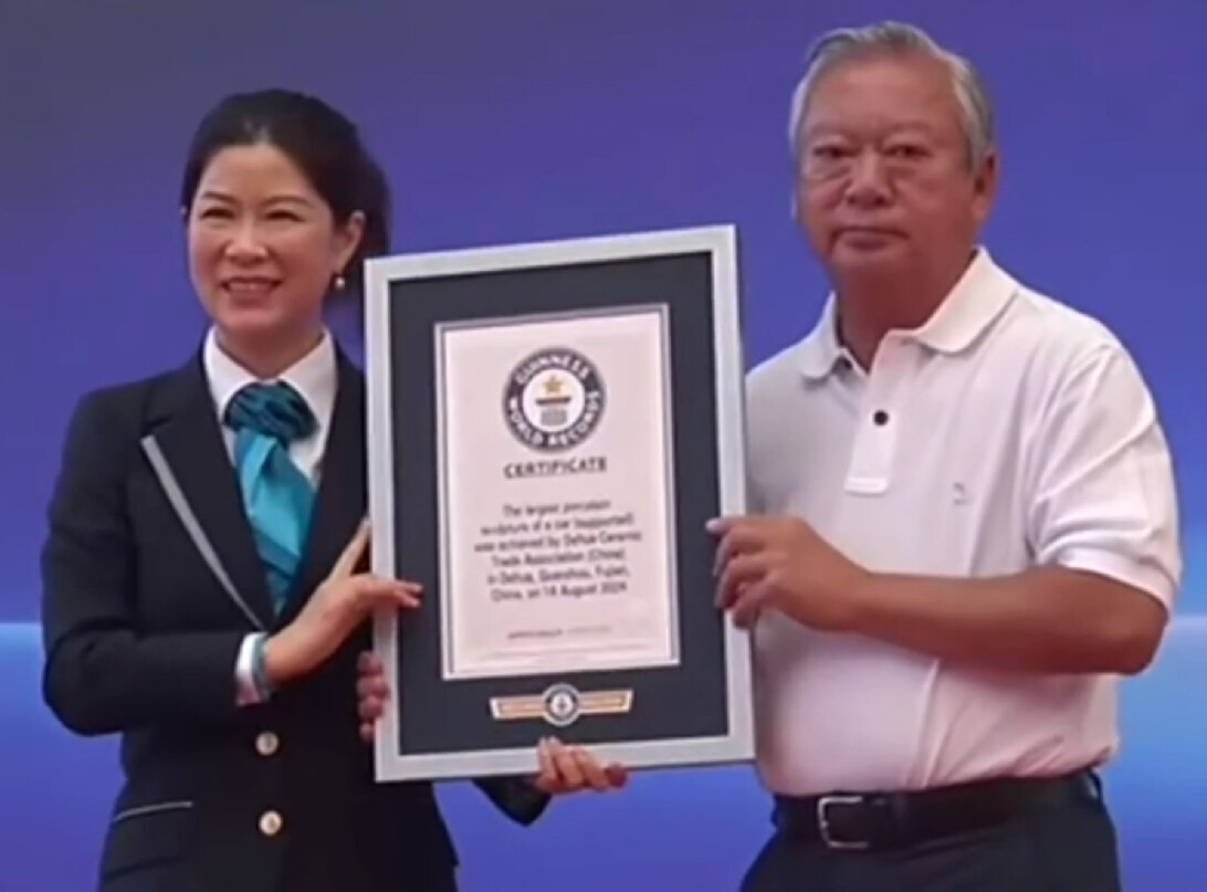 event-stories-guiness-world-record-largest-ceramic-car